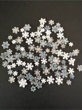 90 pcs Mini Tiny Snowflake Christmas Charms Slime White Silver Clear Glitter